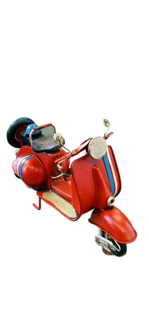 Motoneta metal roja 26,5 cm